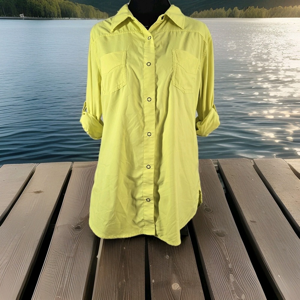 CABELA'S Sz SM Women's Button Up Fishing/Hiking Shirt Short Sleeved Yellow-Green